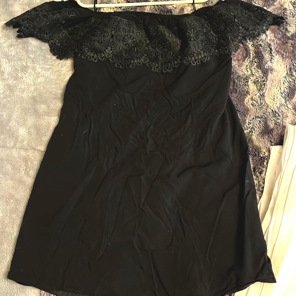 Drop shoulder dress / or blouse with lace details